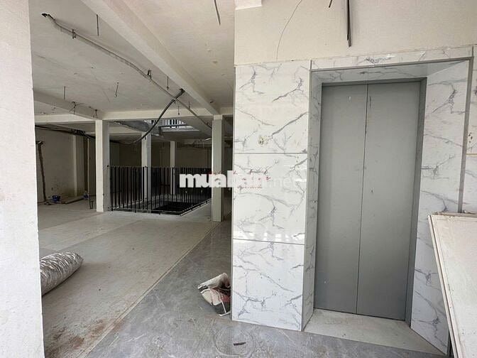OH MY GOD – NHÀ KHỦNG SƯ VẠN HẠNH - Ngang 10m 4 lầu giá chỉ ..Xem thêm