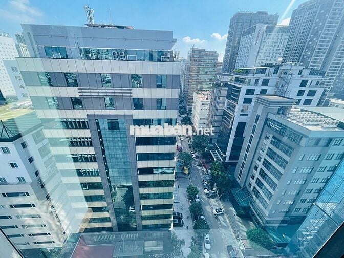 Cho thuê văn phòng Cầu Giấy 359m2 giá rẻ tại 82 Duy Tân. LH Chỉnh Chủ