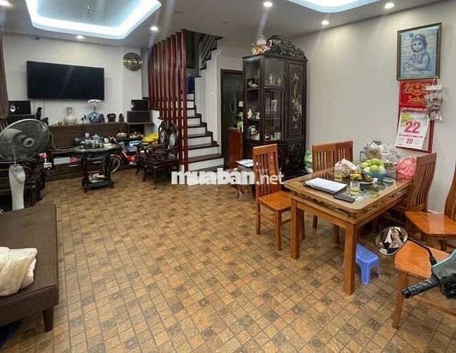 CHO THUÊ NHÀ ĐẶNG THAI MAI - TÂY HỒ. Ô TÔ TRÁNH. KINH DOANH ĐA DẠNG.