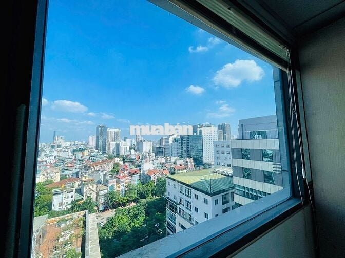Cho thuê văn phòng Cầu Giấy 231m2 giá tốt tại 82 Duy Tân (Sang Xịn)