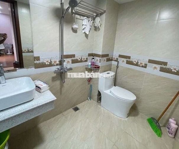 CHO THUÊ NHÀ ĐẶNG THAI MAI - TÂY HỒ. Ô TÔ TRÁNH. KINH DOANH ĐA DẠNG.