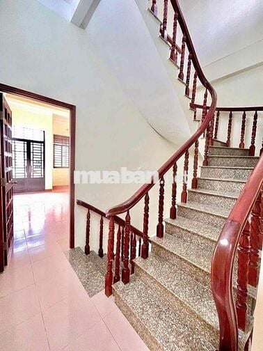 Hẻm 8M Vườn Lài.Tân Phú.DT: 4 X 17 Trệt 2Lầu 4PN 3WC