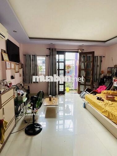 Nhà 70m2 (5x14m), 3 tầng 4PN, Hoàng Hoa Thám Phú Nhuận, hẻm xe hơi