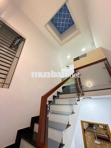 Nhà 52m2, 5 tầng 4PN, Phan Đăng Lưu Phú Nhuận, dọn ở ngay, xe hơi nhỏ