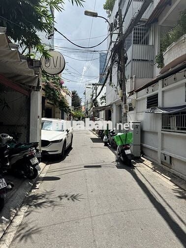Nhà 52m2, 5 tầng 4PN, Phan Đăng Lưu Phú Nhuận, dọn ở ngay, xe hơi nhỏ