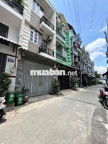 nhà phố hiệp thành quận 12. nhà 1 trẹt 2 lầu. đường nhựa