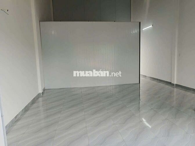 NHÀ CẤP 4 MẶT TIỀN NGUYỄN BÌNH 207M2 CÓ SÂN TO ĐẬU 4 XE HƠI TIỆN Ở KD