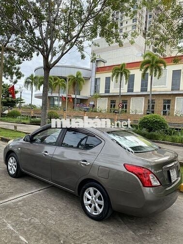 Nissan Sunny 2014 XV - 152400 km