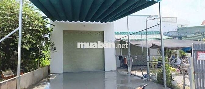 NHÀ CẤP 4 MẶT TIỀN NGUYỄN BÌNH 207M2 CÓ SÂN TO ĐẬU 4 XE HƠI TIỆN Ở KD