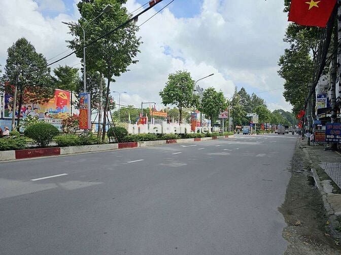 Bán lô góc 2 mặt tiền Nguyễn Ái Quốc 497m2 đối diện nhà thi đấu Tỉnh