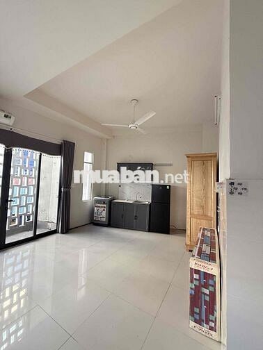 CHO THUÊ PHÒNG BAN CÔNG FULL NỘI THẤT TRÊN ĐƯỜNG LUỸ BÁN BÍCH