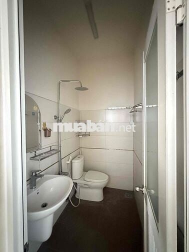 CHO THUÊ PHÒNG BAN CÔNG FULL NỘI THẤT TRÊN ĐƯỜNG LUỸ BÁN BÍCH