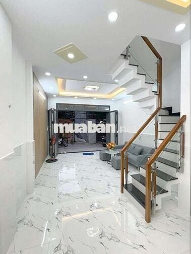 Nhà Rẻ Siêu Phẩm , HXH , Tặng NT vali vô ở Đường 14 , Bình Tân