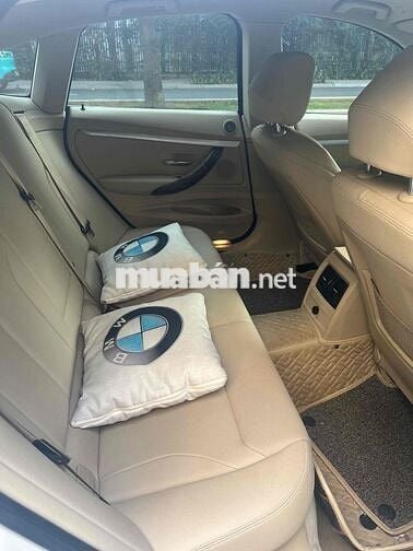 BMW 3 Series 2018 320i GT - 47000 km