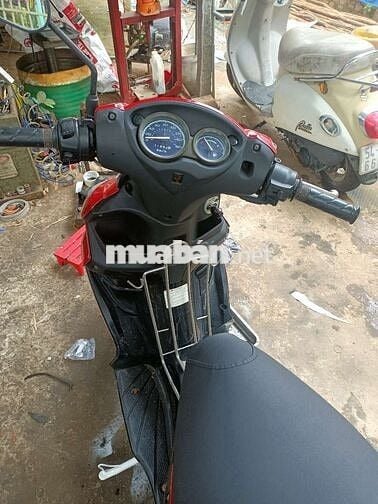 Xe tay ga Suzuki Hayate màu đỏ đen mới