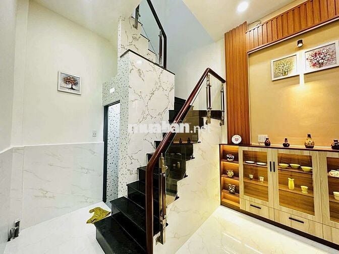 Chính chủ bán gấp nhà đường số 10 phong phú, bình chánh SHR, HXH