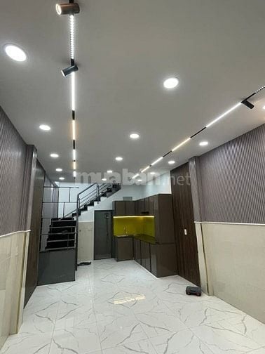 NHÀ HẺM 290C.DƯƠNG BÁ TRẠC P1Q8.CÁCH ĐƯỜNG NHỰA XE HƠI 20m.KHU LÀNG ỐC