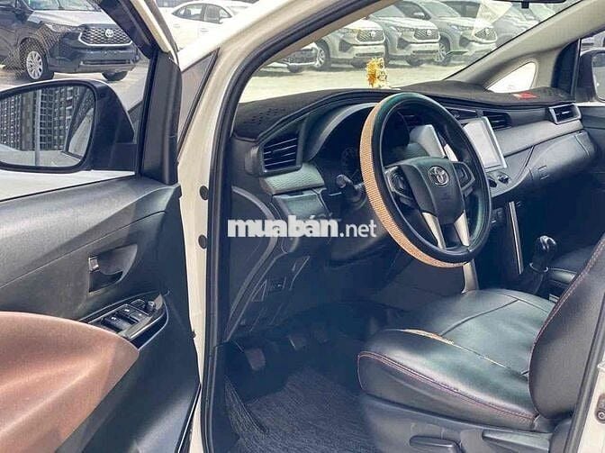 Toyota Innova 2022 E 2.0 MT - 7c Số sàn HÃNG