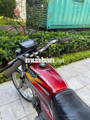 E bán 14 triệu có fix. Win honda 100 máy cực chất