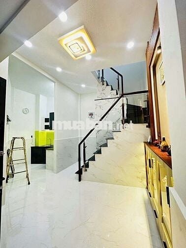 Chính chủ bán gấp nhà đường số 10 phong phú, bình chánh SHR, HXH