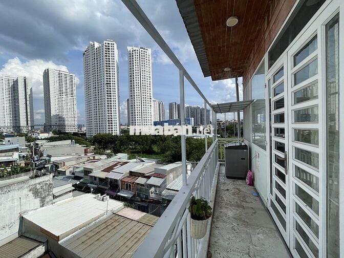 Phòng 40m2 đường Trần Xuân soạn phường Tân Hưng