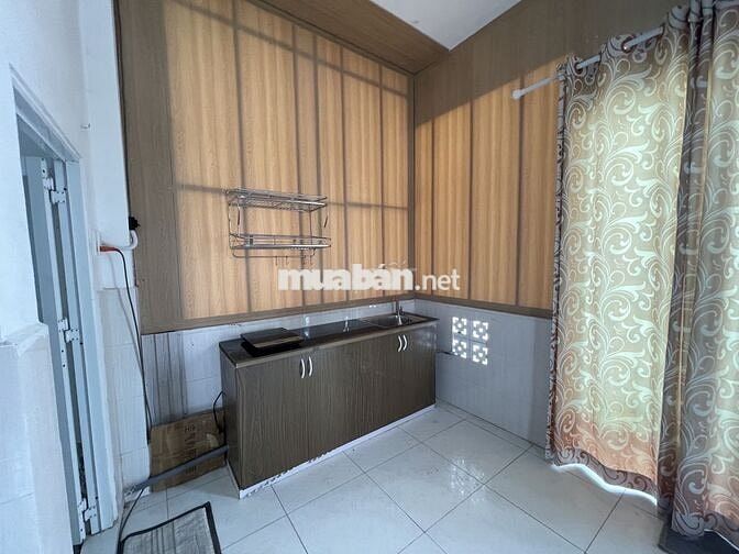 Phòng 40m2 đường Trần Xuân soạn phường Tân Hưng