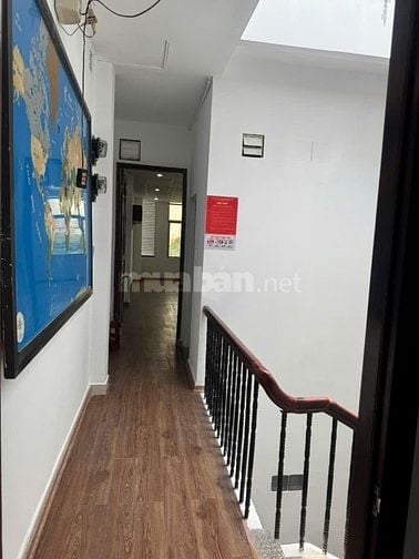 CHO THUÊ NHÀ NGUYÊN CĂN MẶT TIỀN ĐƯỜNG HOÀNG DIỆU, QUẬN 4