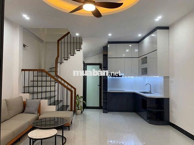 Thượng Thanh- Nguyên Căn 5 tầng - Mới Đẹp- 8Tr