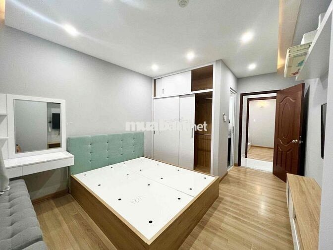 cho thuê căn hộ 2 phòng ngủ 2WC. chung cư Orchard Garden. p9 Phú Nhuận