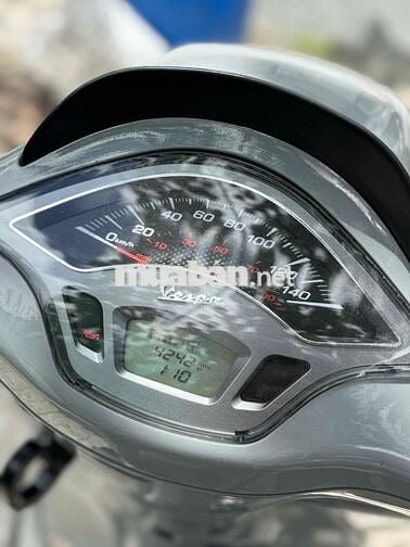 Vespa Sprint Abs lướt siêu đẹp