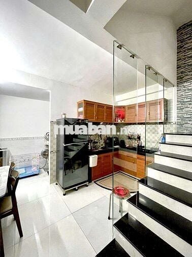 Bán nhà mặt tiền 3 tầng, 150m2(6x25m) đường Trung Mỹ Tây 01, Quận 12