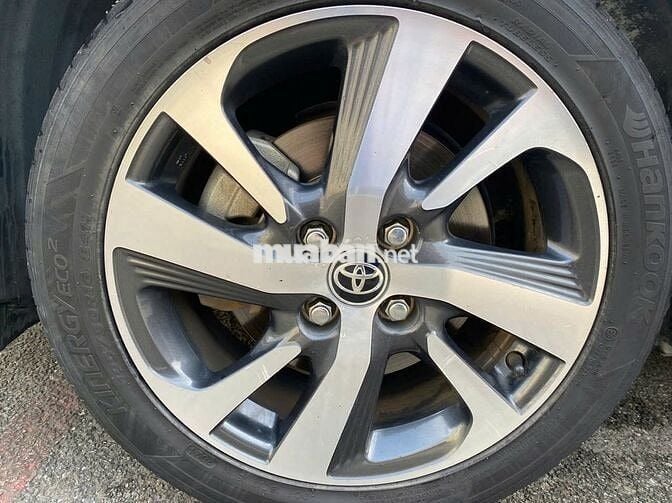 Toyota Yaris 2018 1.5G - 79999 km