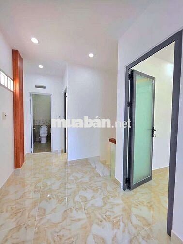hàng đẹp lại về a chị e oi. còn chờ gì nữa mà kg xuống tiền ngay ạ.