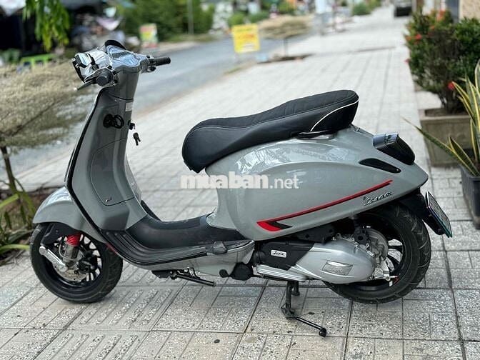 Vespa Sprint Abs lướt siêu đẹp
