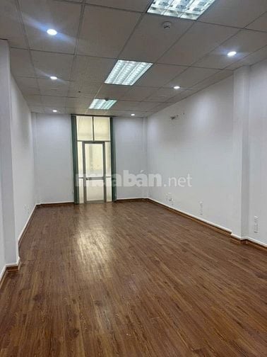 CHO THUÊ NHÀ NGUYÊN CĂN MẶT TIỀN ĐƯỜNG HOÀNG DIỆU, QUẬN 4