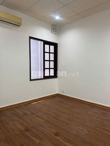 CHO THUÊ NHÀ NGUYÊN CĂN MẶT TIỀN ĐƯỜNG HOÀNG DIỆU, QUẬN 4