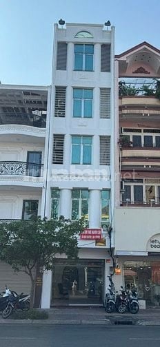 CHO THUÊ NHÀ NGUYÊN CĂN MẶT TIỀN ĐƯỜNG HOÀNG DIỆU, QUẬN 4