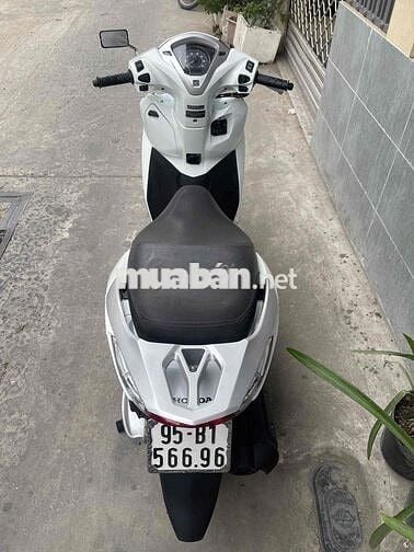 Lead đời 2018 màu trắng xe đẹp máy zin êm chỉ 21tr
