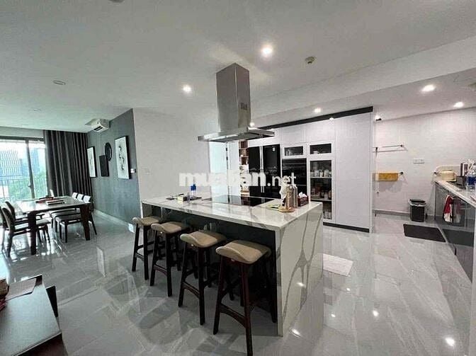Bán Căn hộ 3 phòng ngủ The View Riviera Point Q.7, 148m2, view đẹp