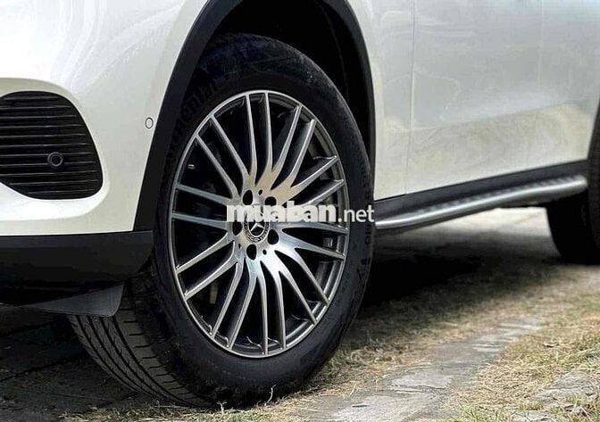 Mercedes GLC 200 4Matci V1 2025 siêu lướt