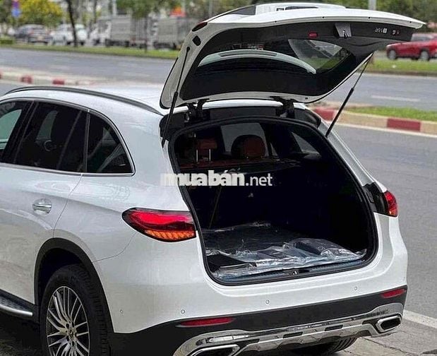 Mercedes GLC 200 4Matci V1 2025 siêu lướt