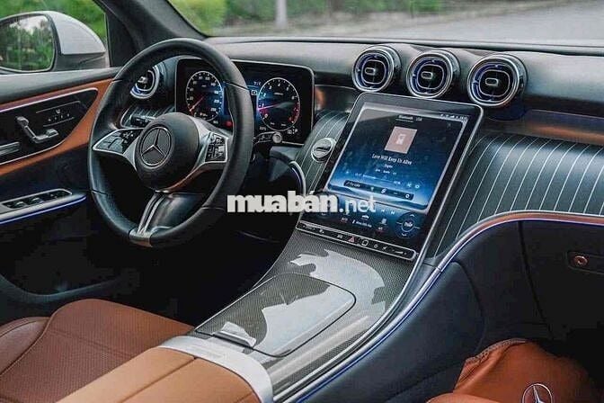 Mercedes GLC 200 4Matci V1 2025 siêu lướt