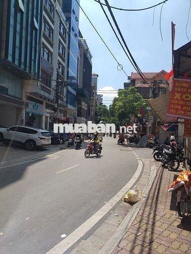 Cho thuê tầng 1 nhà mặt phố Ngã Tư Sơ làm văn phòng, cửa hàng