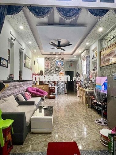 BÁN GẤP — Nhà ở Hoàn công Full nội thất, giá chỉ nhỉnh 3 tỷ xíu