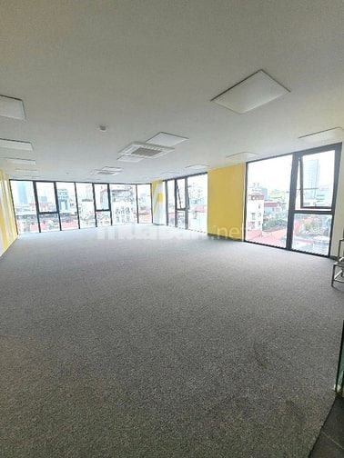 CHO THUÊ CA TOÀ SIÊU MỚI 120M x 8T Phố lớn - Hai bà trưng quận 