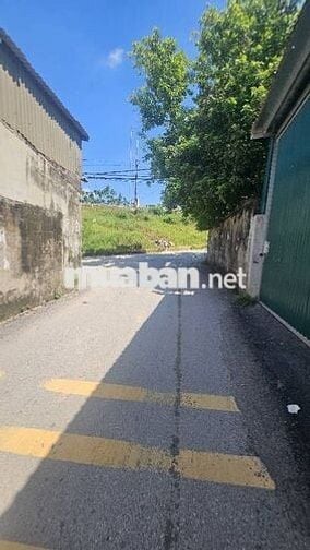 Bán gấp đất Đông Trạch Ô tô vào đất ,cạnh hồ Đông Trạch giá 4.7 tỷ