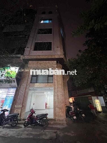 cho thuê nhà nguyên căn 5 tầng,1 tum.4 phòng ngủ 47m2. t1 có gác lửng