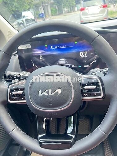 Kia Carnival 2023 Signature 2.2D - 56000 km