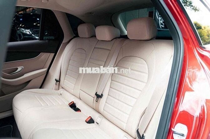 Mercedes GLC300 4MATIC Model 2021 - Xe Siêu Lướt