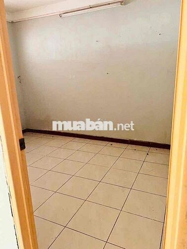 cho thuê nhà hẻm xe tải , 2 mặt tiền trước sau thông thoáng